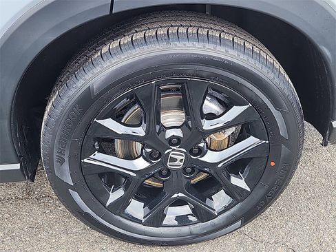 Certified 2024 Honda HR-V Sport image 8