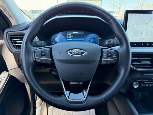 Used 2024 Ford Escape Platinum AWD/4WD image 20