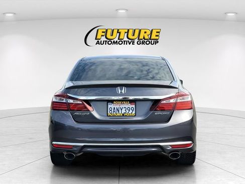 Used 2017 Honda Accord Sport image 5