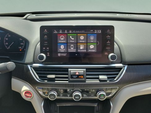 Used 2022 Honda Accord Touring image 14
