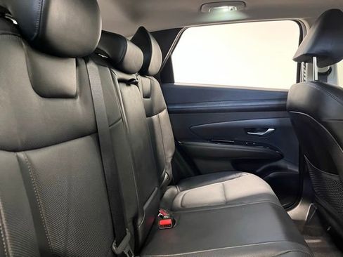 Used 2025 Hyundai Tucson Limited image 14