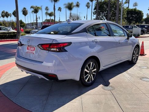 New 2025 Nissan Versa SV image 7