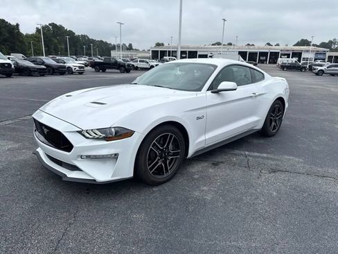 Used 2020 Ford Mustang GT w/ Equipment Group 301A RWD image 11