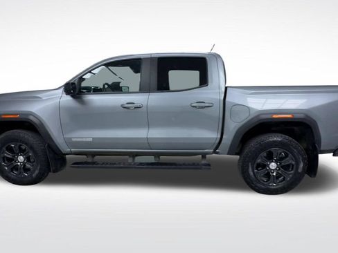 Used 2023 GMC Canyon Elevation w/ Convenience Package AWD/4WD image 5