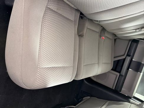 Used 2017 Ford F150 XLT w/ Trailer Tow Package image 19