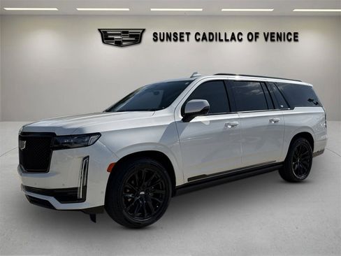 Used 2021 Cadillac Escalade ESV Sport Platinum image 7