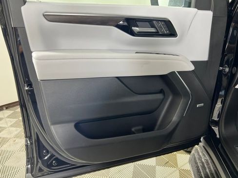 New 2026 Chevrolet Tahoe Premier w/ Sun And Tow Package image 10