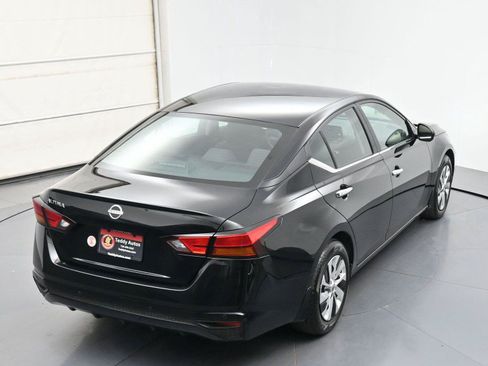 Used 2024 Nissan Altima 2.5 S FWD image 31