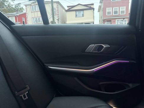 Used 2021 BMW 330i xDrive Sedan image 18