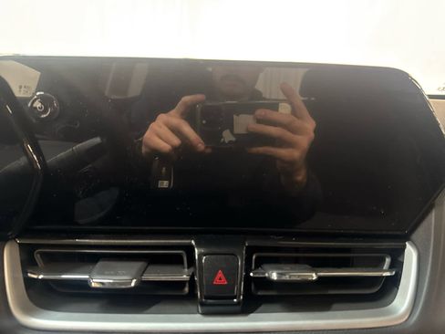 Certified 2025 Chevrolet TrailBlazer LT w/ Convenience Package image 19