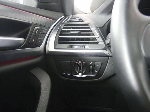 Certified 2024 BMW X4 xDrive30i image 21