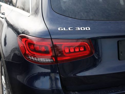Used 2021 Mercedes-Benz GLC 300 GLC 300 image 31