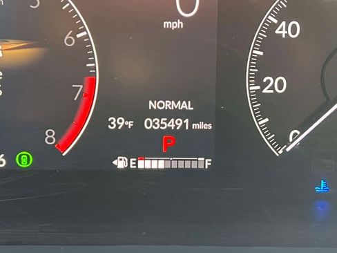 Used 2023 Honda HR-V LX image 24