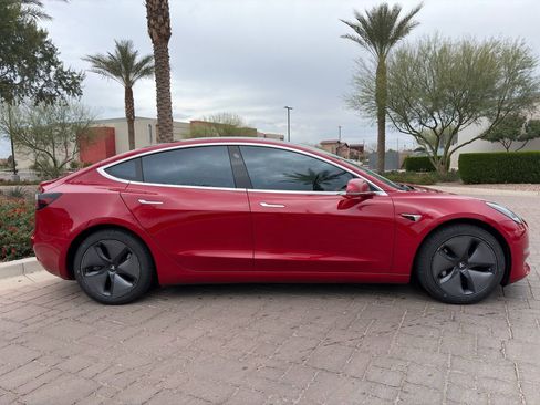 Used 2018 Tesla Model 3 Long Range image 2