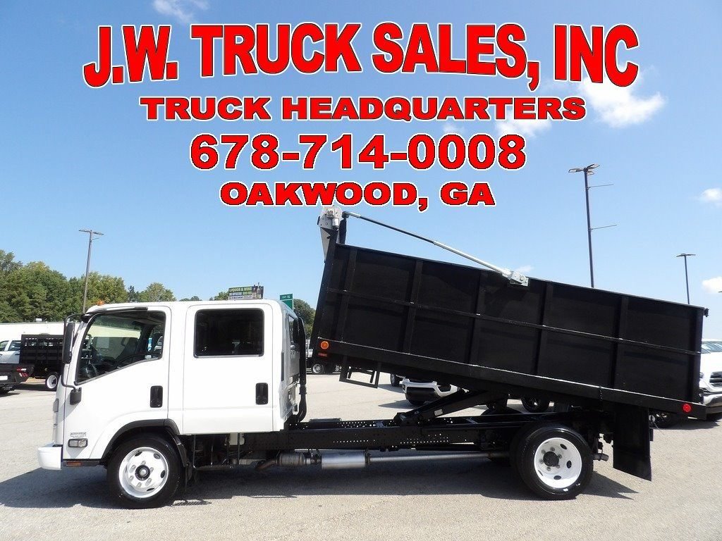 Used 2024 Chevrolet Low Cab Forward RWD image 2