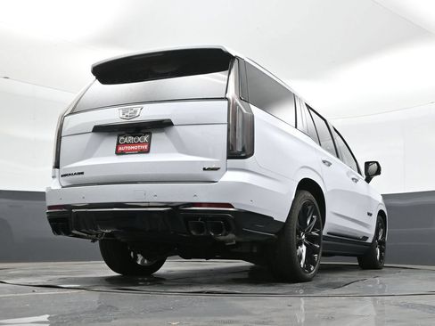 Used 2026 Cadillac Escalade V w/ LPO, ONYX Package AWD/4WD image 29