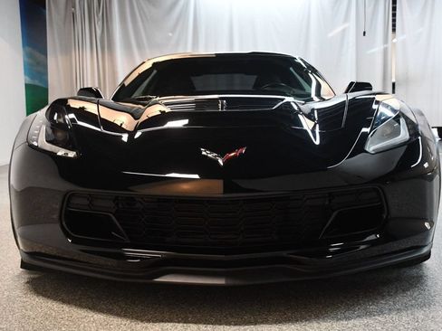 Used 2019 Chevrolet Corvette Z06 RWD image 16