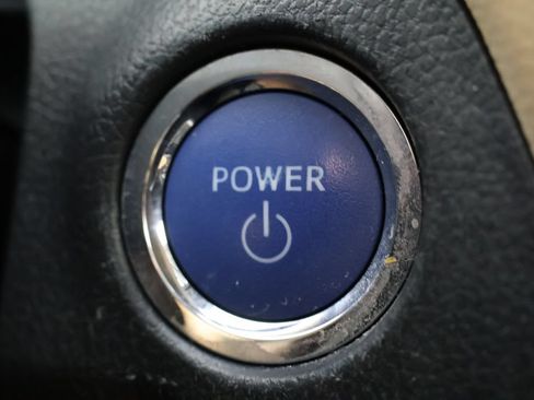 Used 2022 Toyota RAV4 XLE w/ Convenience Package AWD/4WD image 17