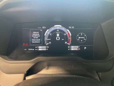Used 2025 Toyota Tundra Limited AWD/4WD image 10