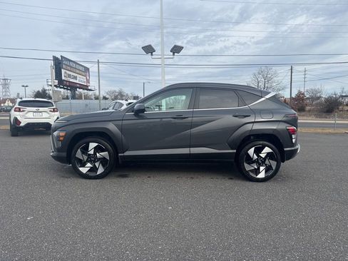 Used 2024 Hyundai Kona Limited image 9