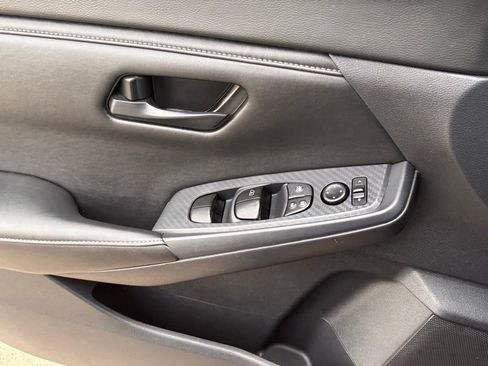 Certified 2025 Nissan Sentra S image 25