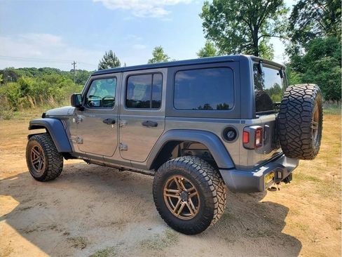 Used 2019 Jeep Wrangler Unlimited Sport S AWD/4WD image 6