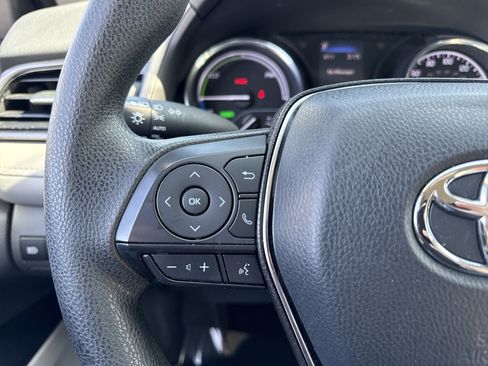 Used 2020 Toyota Camry LE w/ Fleet Convenience Package image 24