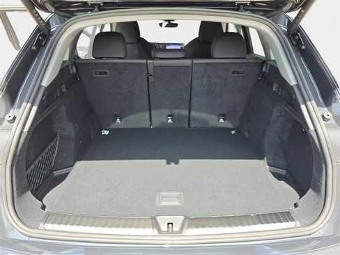 New 2025 Audi Q5 Prestige image 13