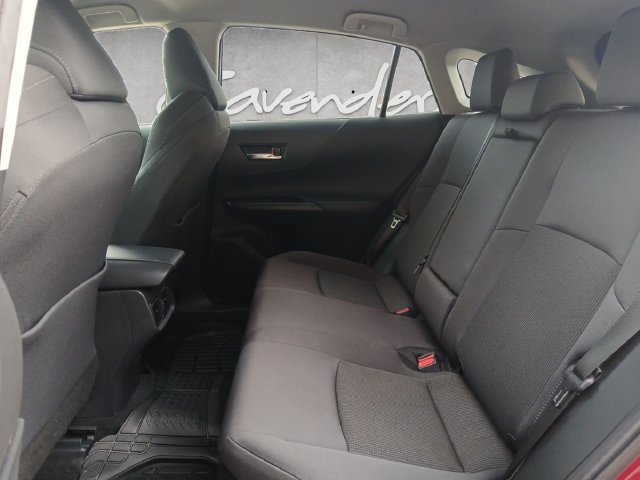 Used 2021 Toyota Venza LE AWD/4WD image 23