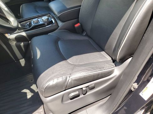 Used 2021 INFINITI QX80 Premium Select w/ All-Season Package AWD/4WD image 23
