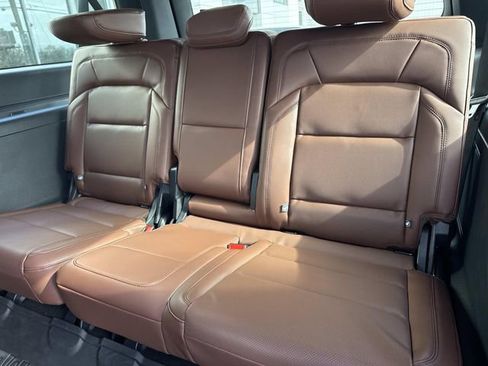 New 2026 Lincoln Navigator L Reserve image 16