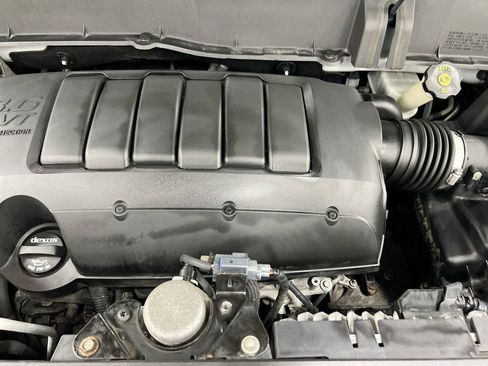 Used 2016 Chevrolet Traverse LT w/ Style and Technology Package image 25