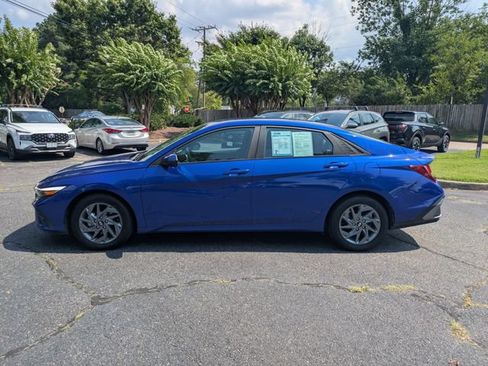 Used 2024 Hyundai Elantra SEL FWD image 7