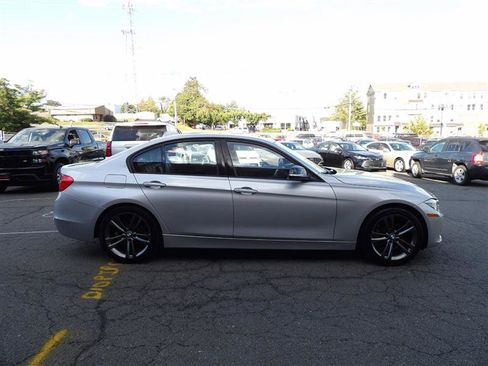 Used 2012 BMW 328i w/ Sport Package image 8