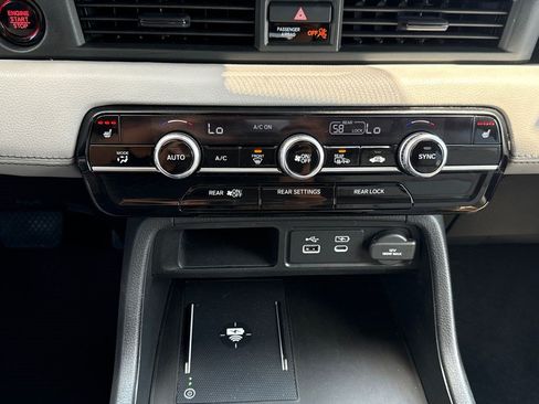 Certified 2023 Honda Pilot Touring image 35