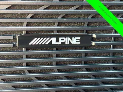 Used 2024 Jeep Wagoneer Series II w/ Flexible Seating Group AWD/4WD image 11