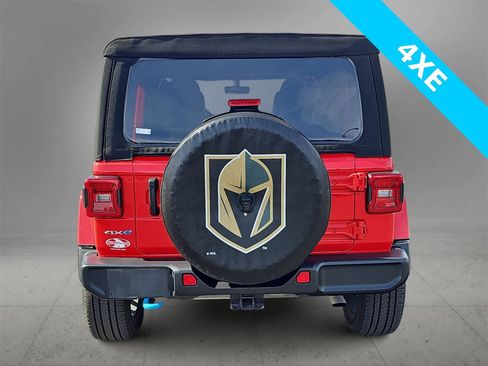 Used 2022 Jeep Wrangler Unlimited Sahara image 7