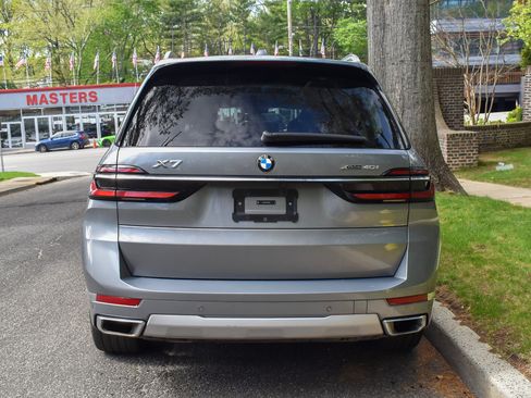 Used 2025 BMW X7 xDrive40i AWD/4WD image 8