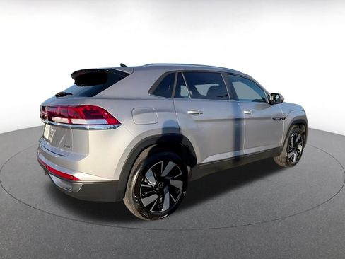 Used 2025 Volkswagen Atlas Cross Sport SE image 15