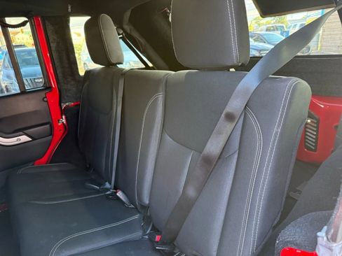 Used 2016 Jeep Wrangler Unlimited Sahara w/ Connectivity Group image 45