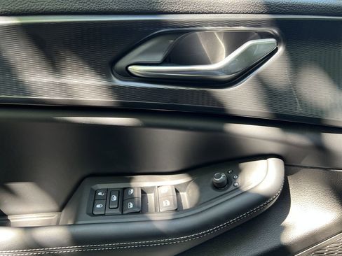 New 2025 Jeep Grand Cherokee L Laredo w/ Trailer Tow Package image 15