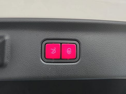 Certified 2022 Mercedes-Benz S 500 4MATIC image 13