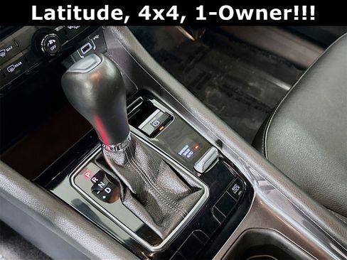 Used 2023 Jeep Compass Latitude w/ Sun and Sound Group image 17
