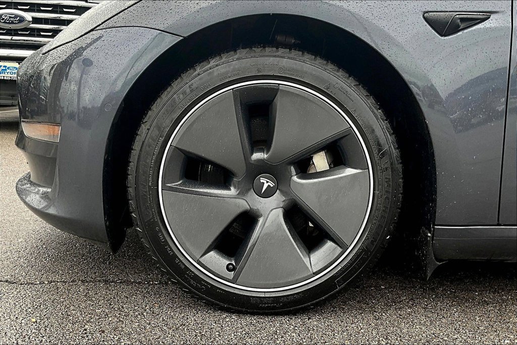 Used 2021 Tesla Model 3 Standard Range Plus RWD image 8
