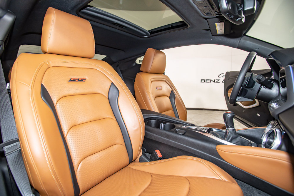 Used 2021 Chevrolet Camaro SS RWD image 47