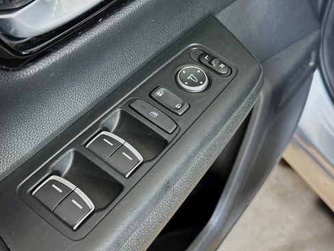 Used 2023 Honda CR-V EX-L image 9