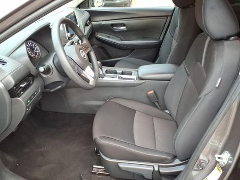 Used 2025 Nissan Sentra SV FWD image 15