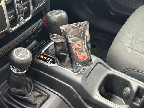 Used 2023 Jeep Wrangler Unlimited w/ 8.4" Radio Group image 35