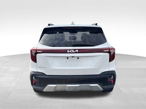 Used 2024 Kia Seltos S image 4