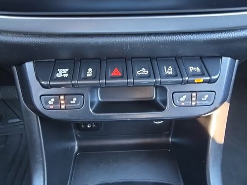 Used 2019 Chevrolet Colorado LT image 13